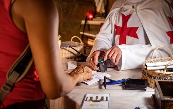 Lassen Sie Ihren Pilgerpass täglich stempeln.