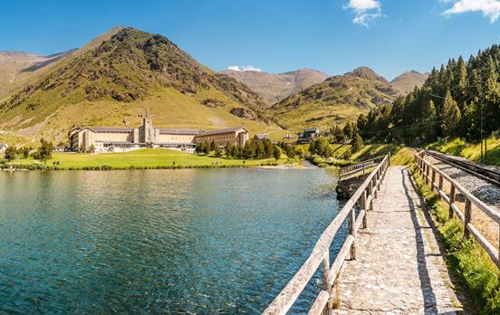 Das hochgelegene Heiligtum von Nuria