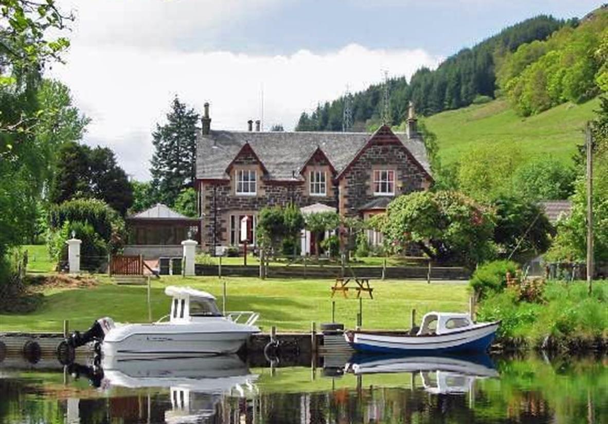 Dall Lodge, Killin
