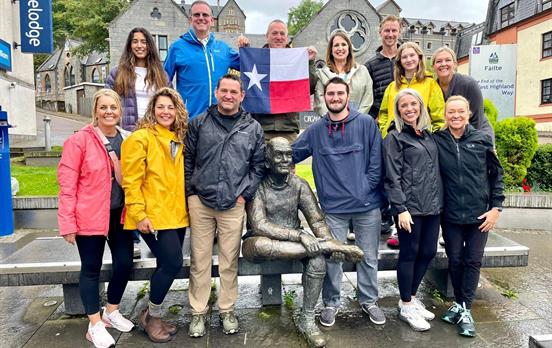 Group of hikers at the finish in Fort William