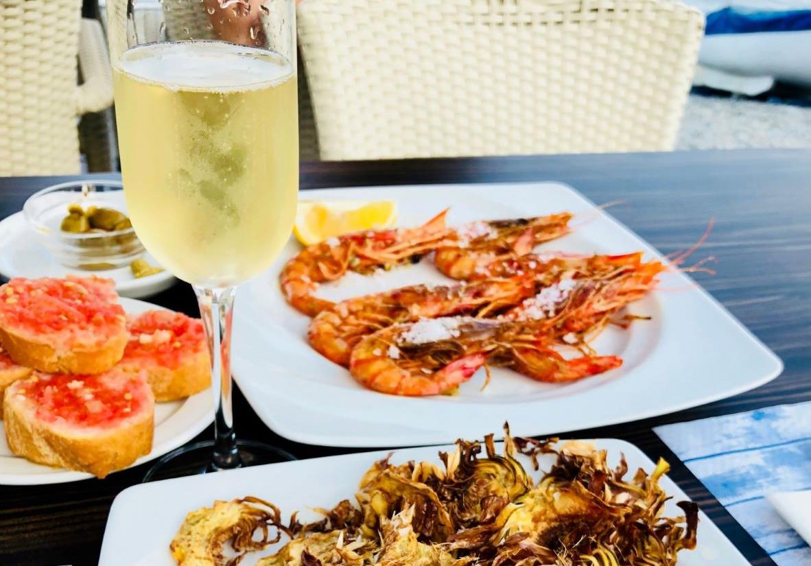 Catalan wine and food by the coast