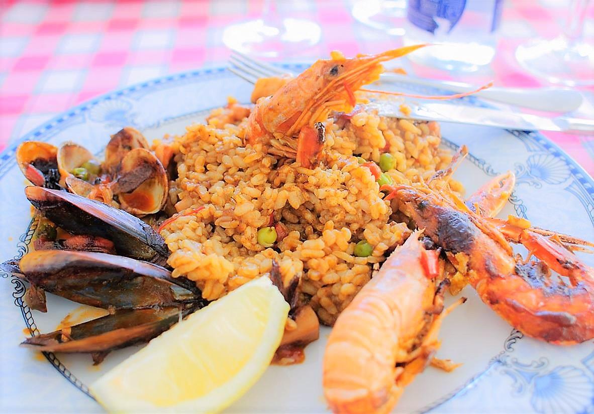 Enjoy delicious seafood with Mediterranean views
