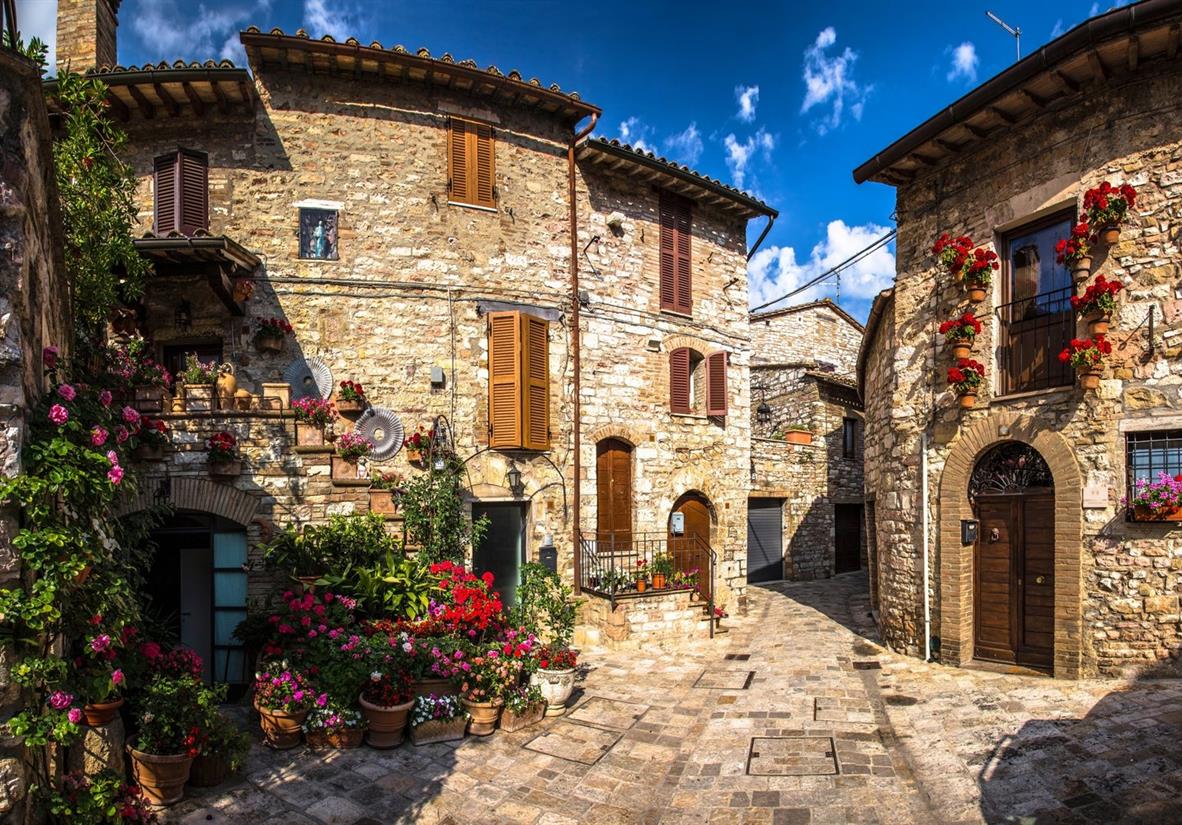Cobbled streets in pretty hamlets